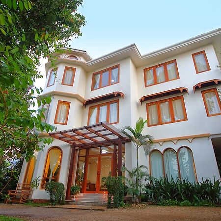 Mango Hill Inn Yangon Exterior foto