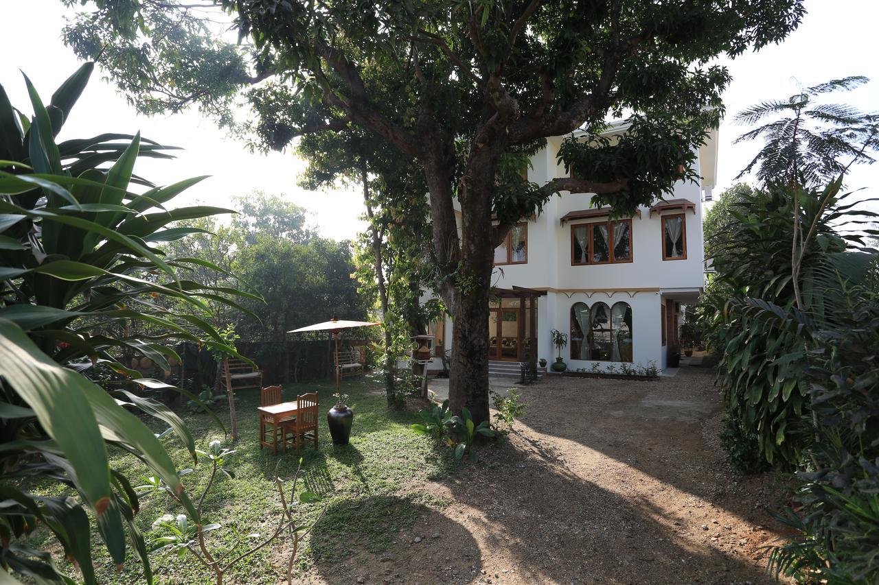 Mango Hill Inn Yangon Exterior foto