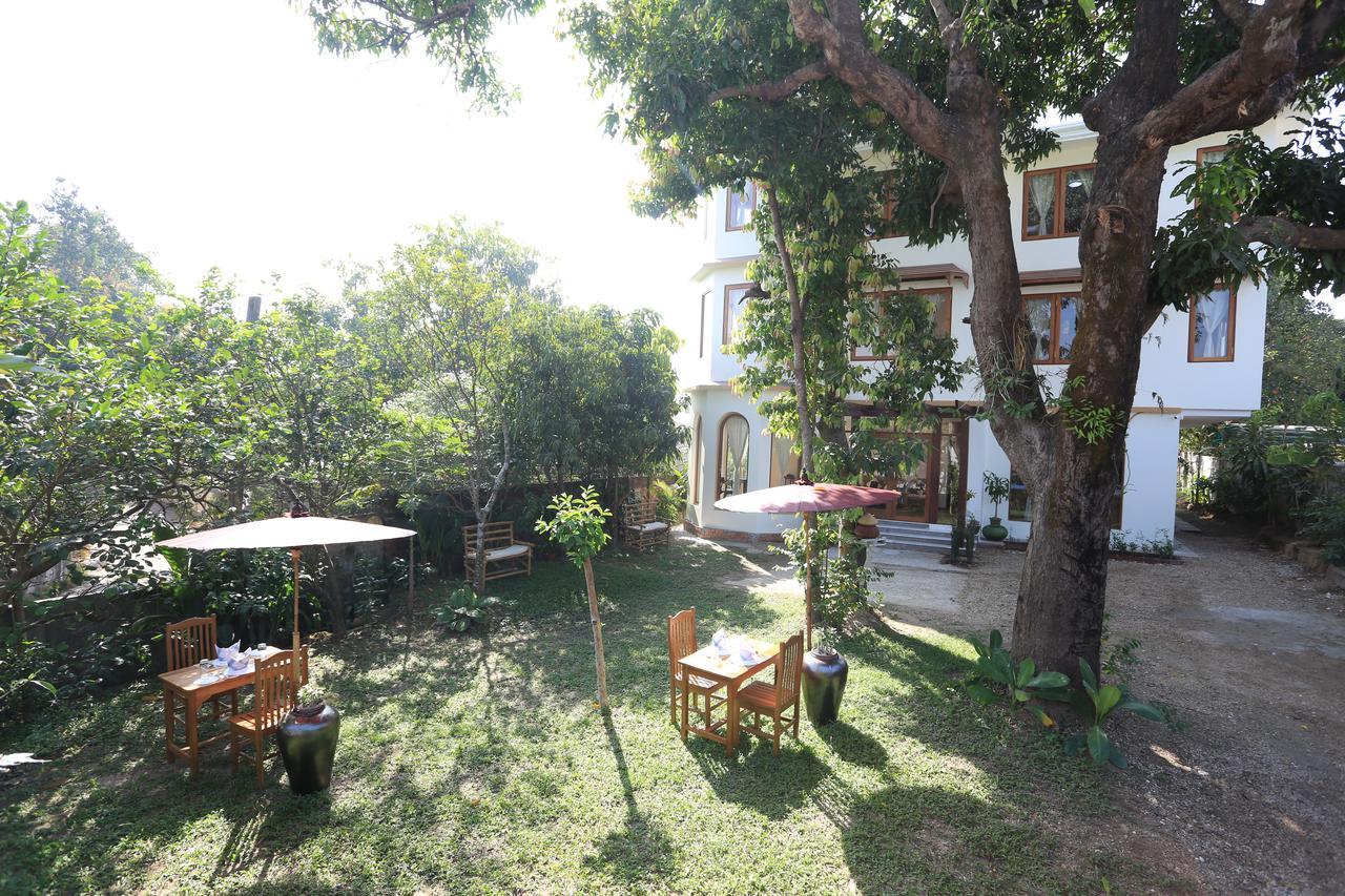 Mango Hill Inn Yangon Exterior foto