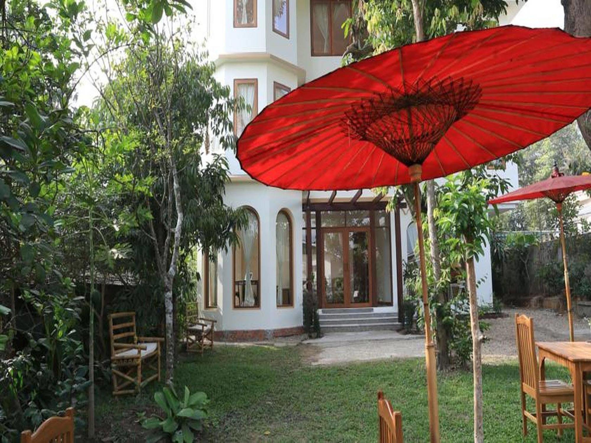 Mango Hill Inn Yangon Exterior foto